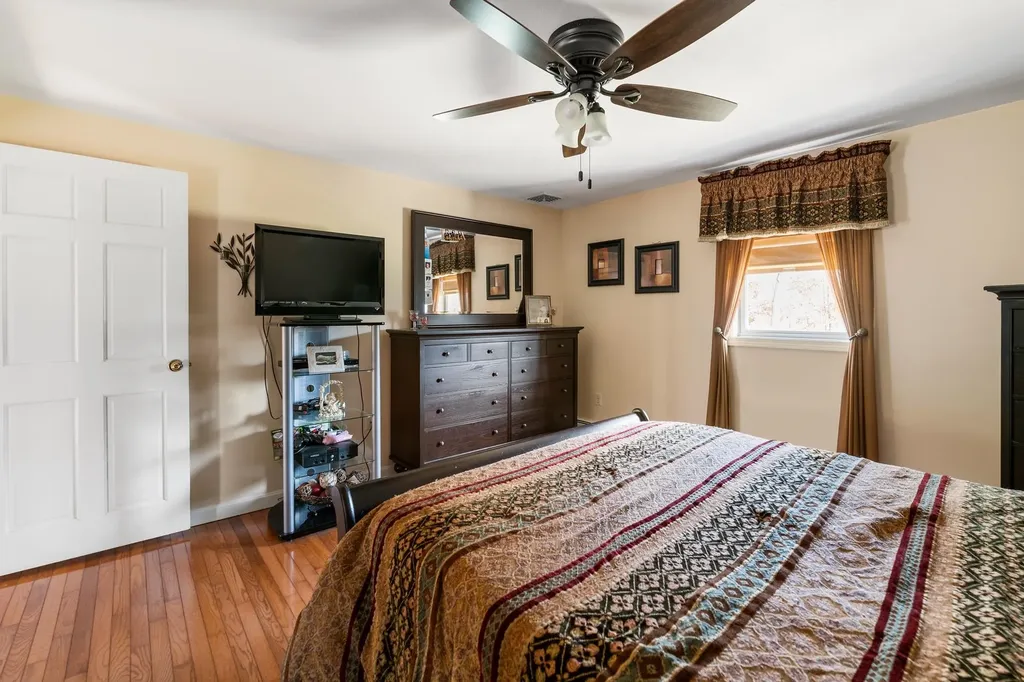 68 Drew Road Derry NH 03038