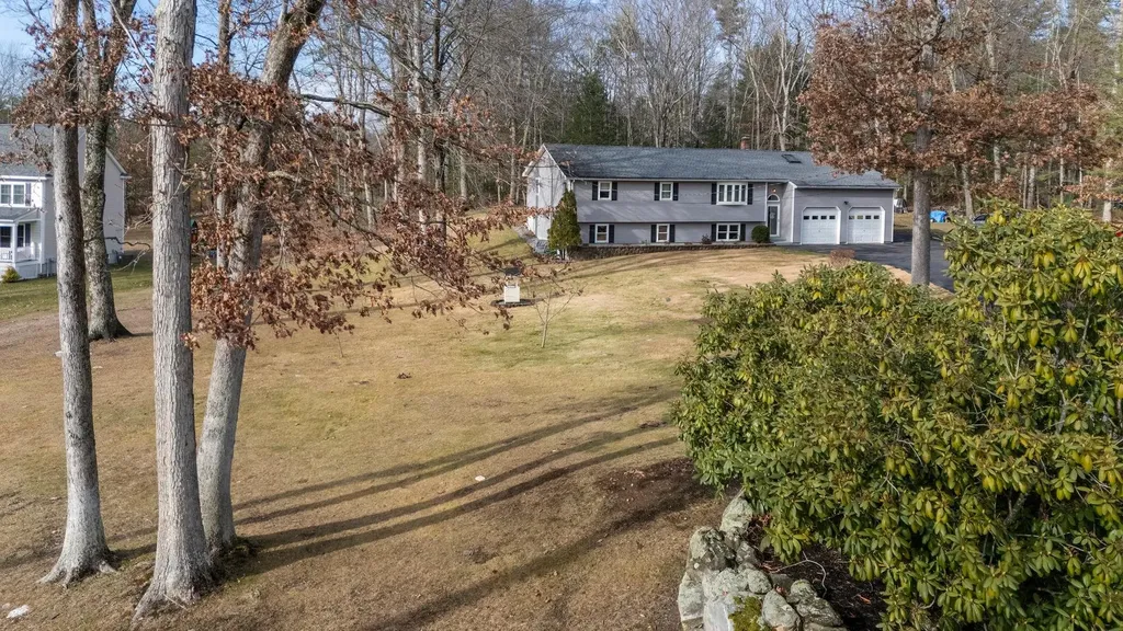 68 Drew Road Derry NH 03038