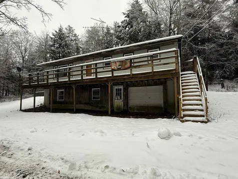 16 Beam Road Putney VT 05346