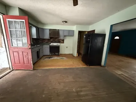 16 Beam Road Putney VT 05346