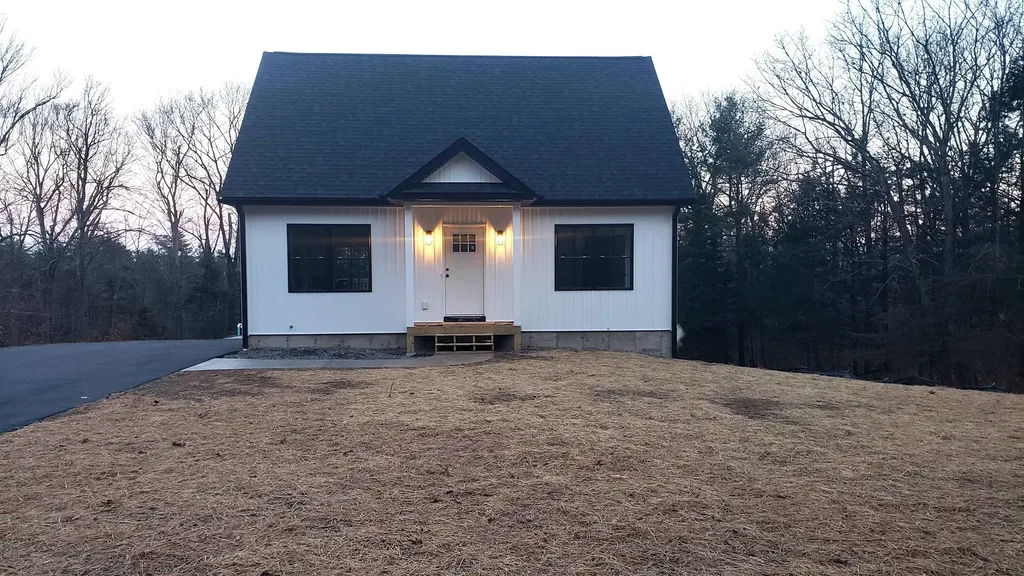 43 Thayer Road New Ipswich NH 03071