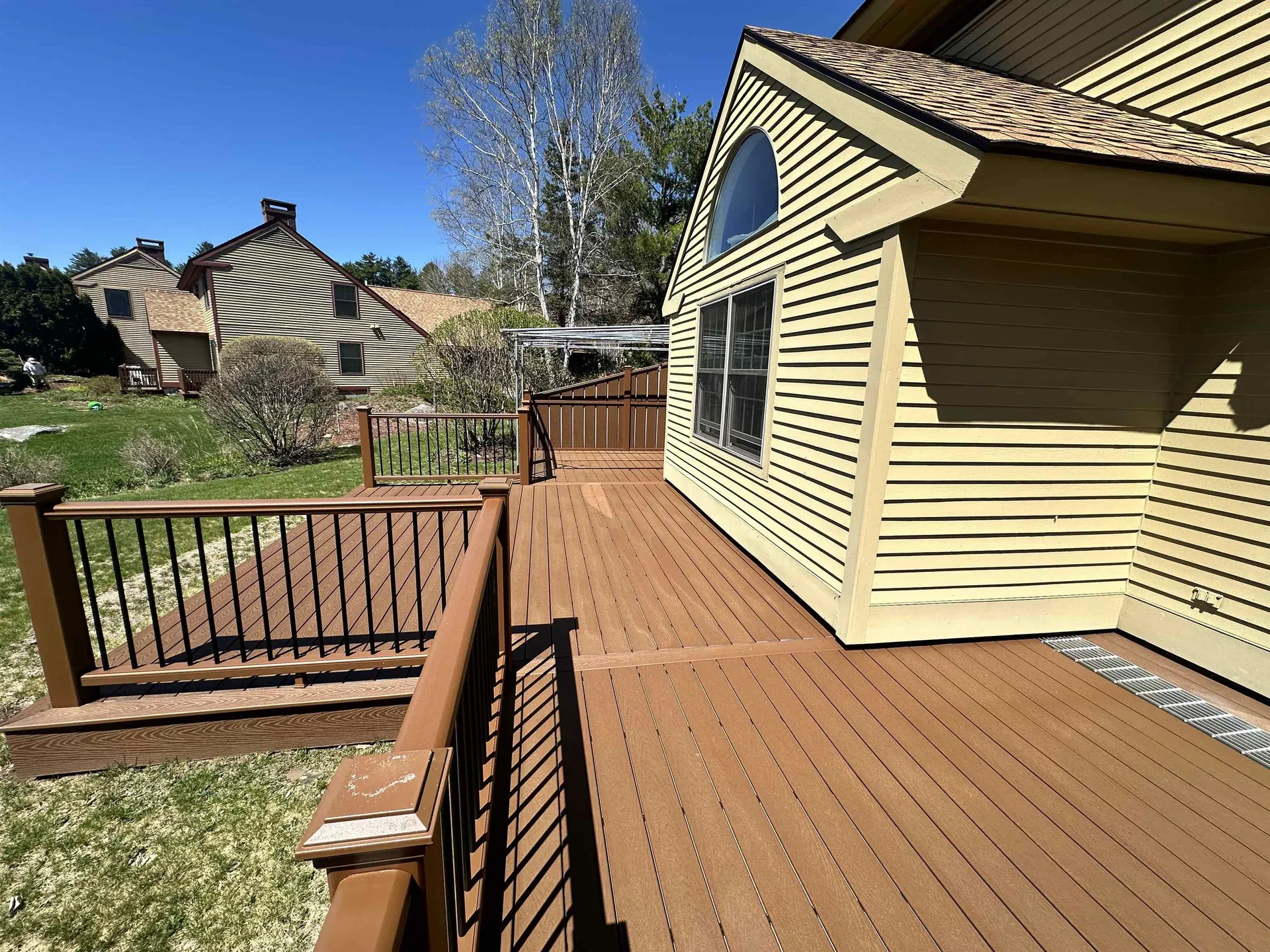 8 Highland Ridge New London NH 03257