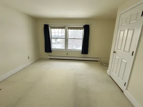 8 Highland Ridge New London NH 03257