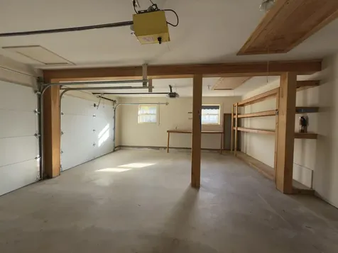 8 Highland Ridge New London NH 03257