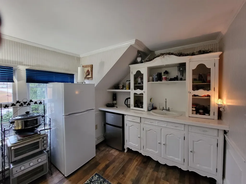 1315 Mayhew Turnpike Bridgewater NH 03222