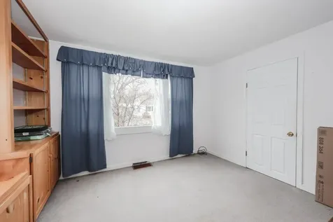 4 Elliot Park Dover NH 03820