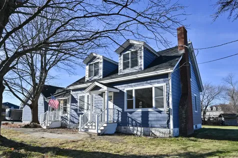 8 Island Pond Road Pelham NH 03076