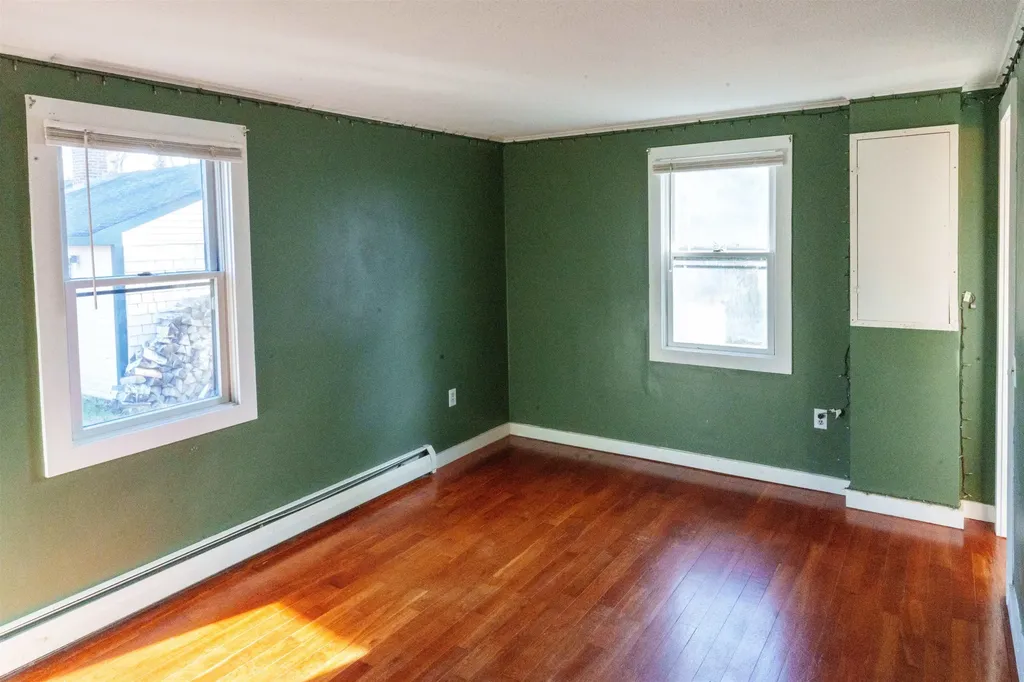 94 Town Farm Extension Springfield NH 03284