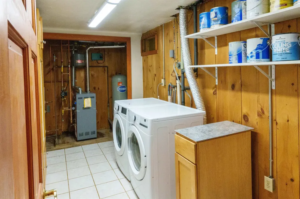 94 Town Farm Extension Springfield NH 03284