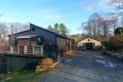 94 Town Farm Extension Springfield NH 03284