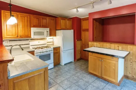 94 Town Farm Extension Springfield NH 03284