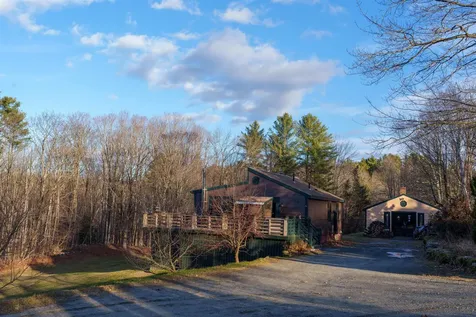 94 Town Farm Extension Springfield NH 03284