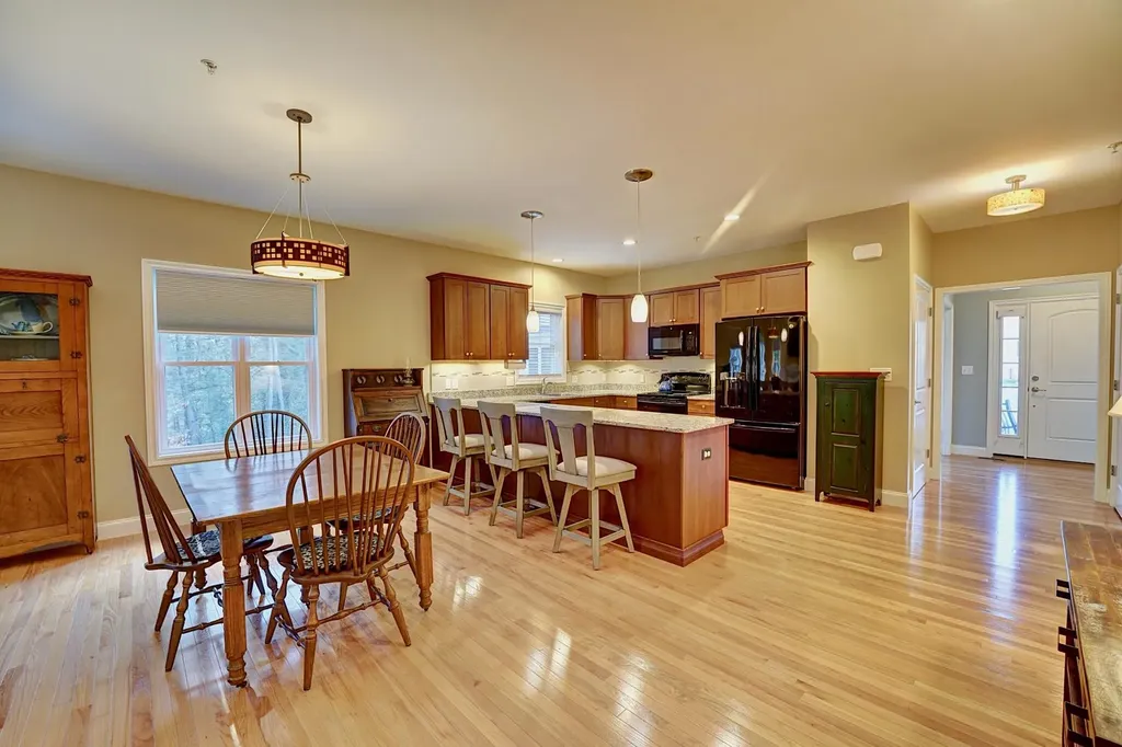 33 Birch Circle Brentwood NH 03833