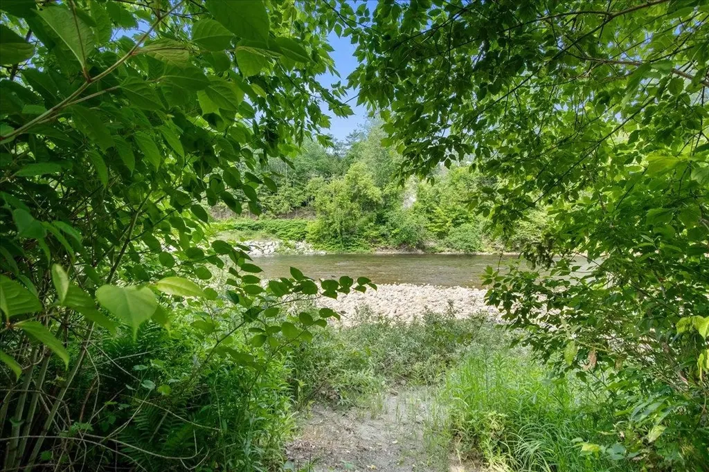 222 River Street Bethel VT 05032