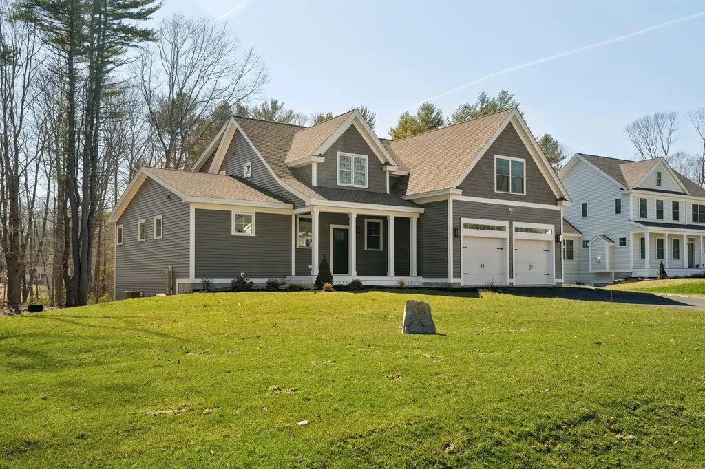 13 Washburn Farm Lane Kittery ME 03905