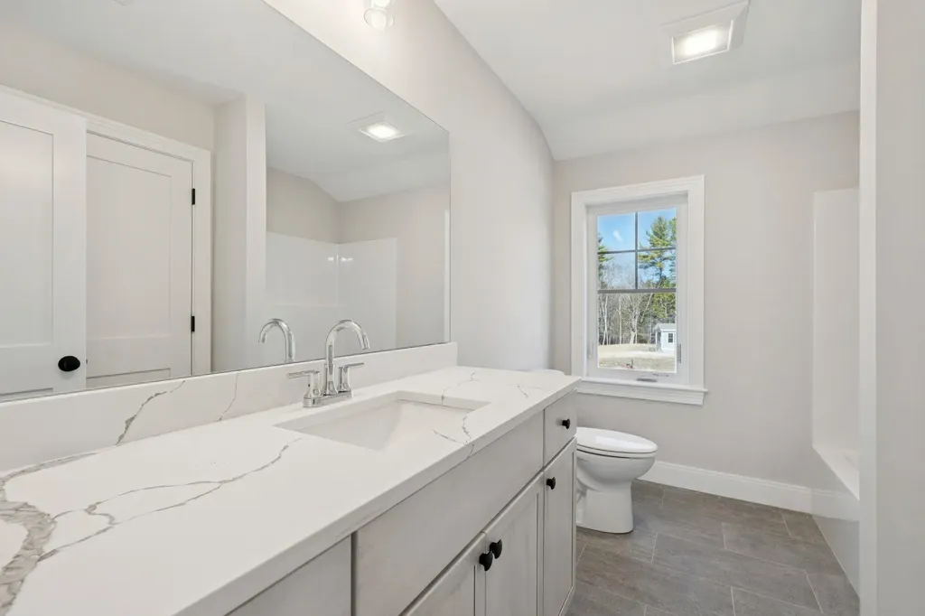 13 Washburn Farm Lane Kittery ME 03905