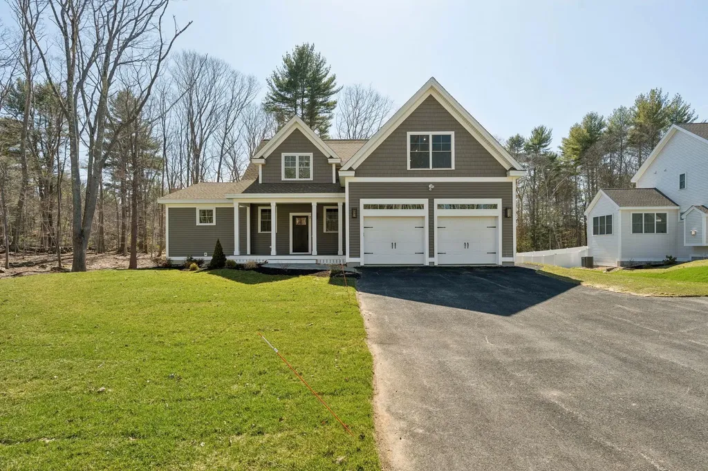 13 Washburn Farm Lane Kittery ME 03905