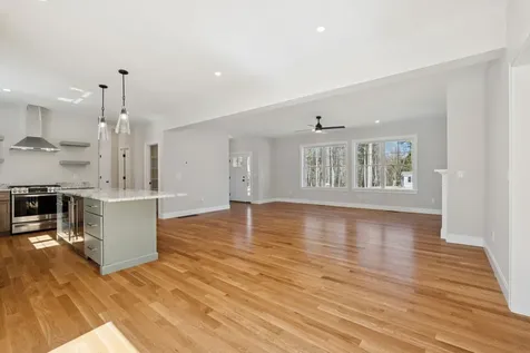 13 Washburn Farm Lane Kittery ME 03905