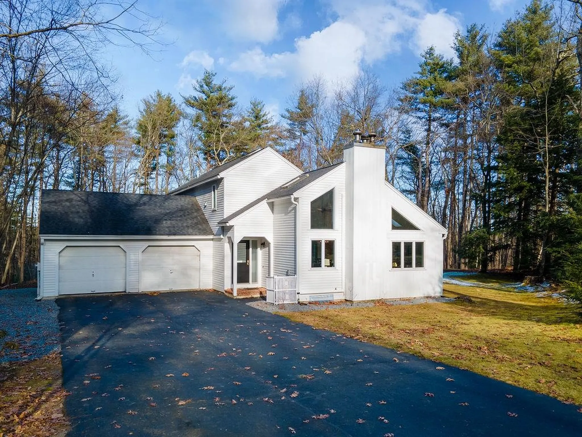 11 Standish Way Amherst NH 03031