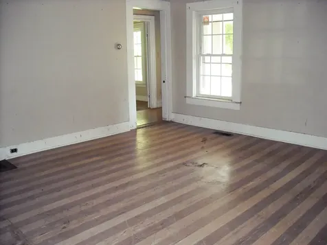 12 A-b North Avenue Orleans VT 05860