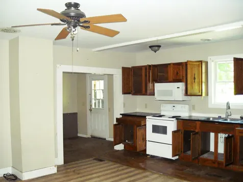 12 A-b North Avenue Orleans VT 05860