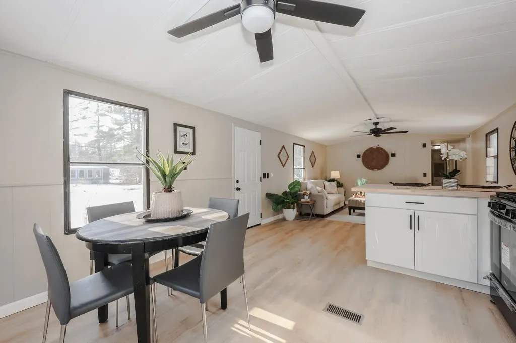 5 Wyman Road Deering NH 03244