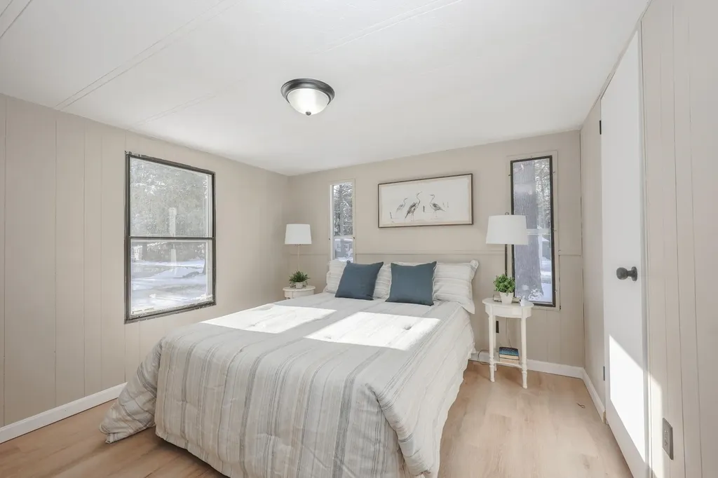 5 Wyman Road Deering NH 03244