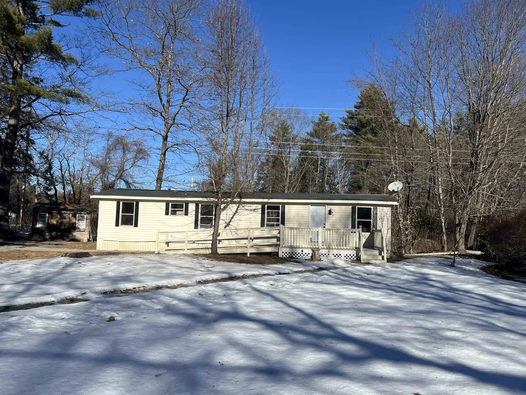 5 Wyman Road Deering NH 03244
