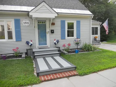 123 Commonwealth Avenue Springfield VT 05156