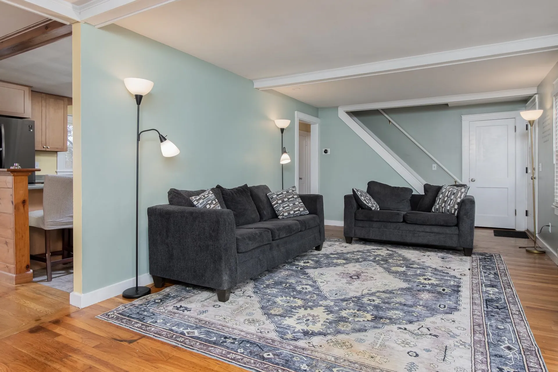 10 Burnside Street Nashua NH 03064-1519