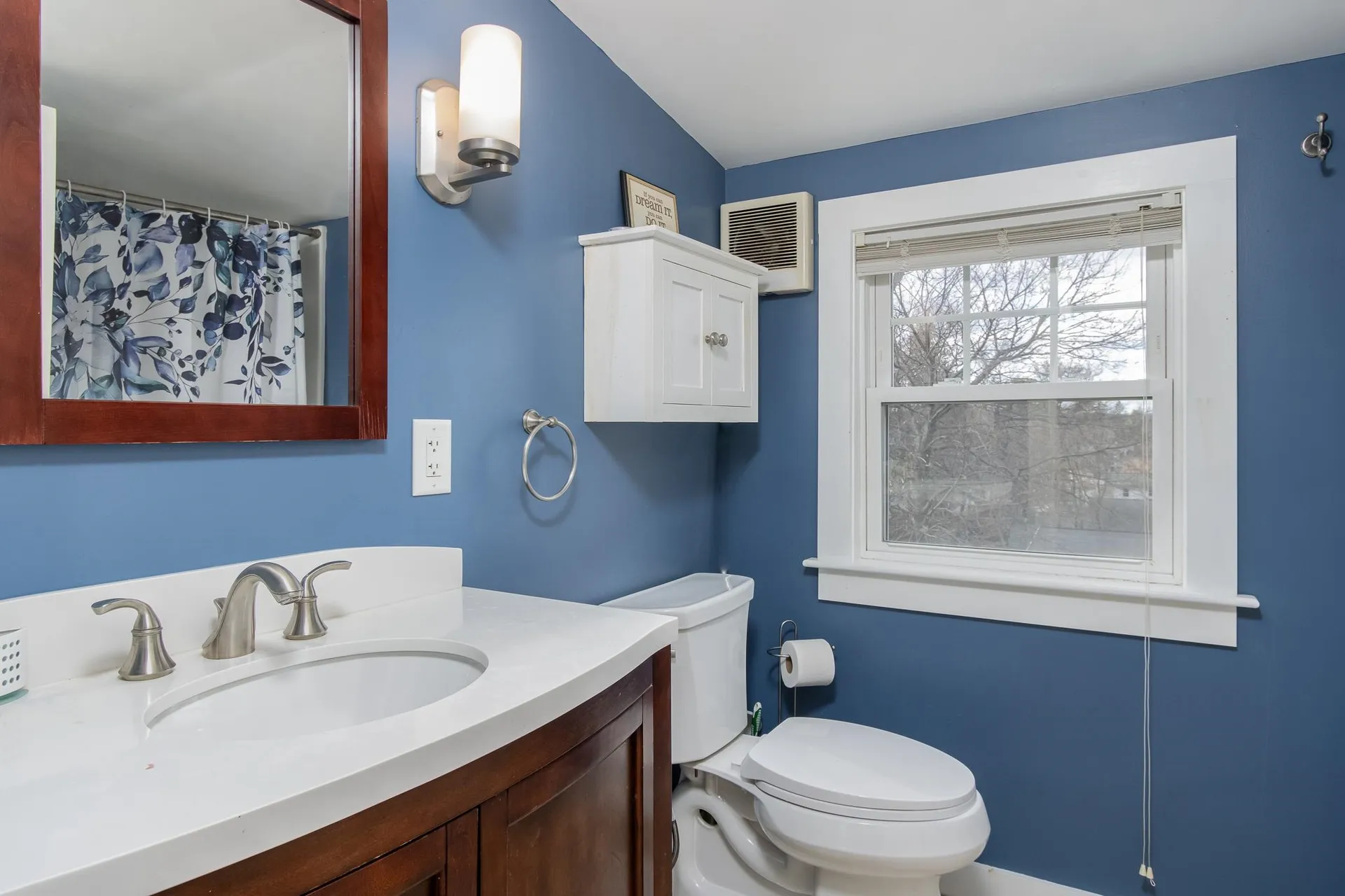 10 Burnside Street Nashua NH 03064-1519