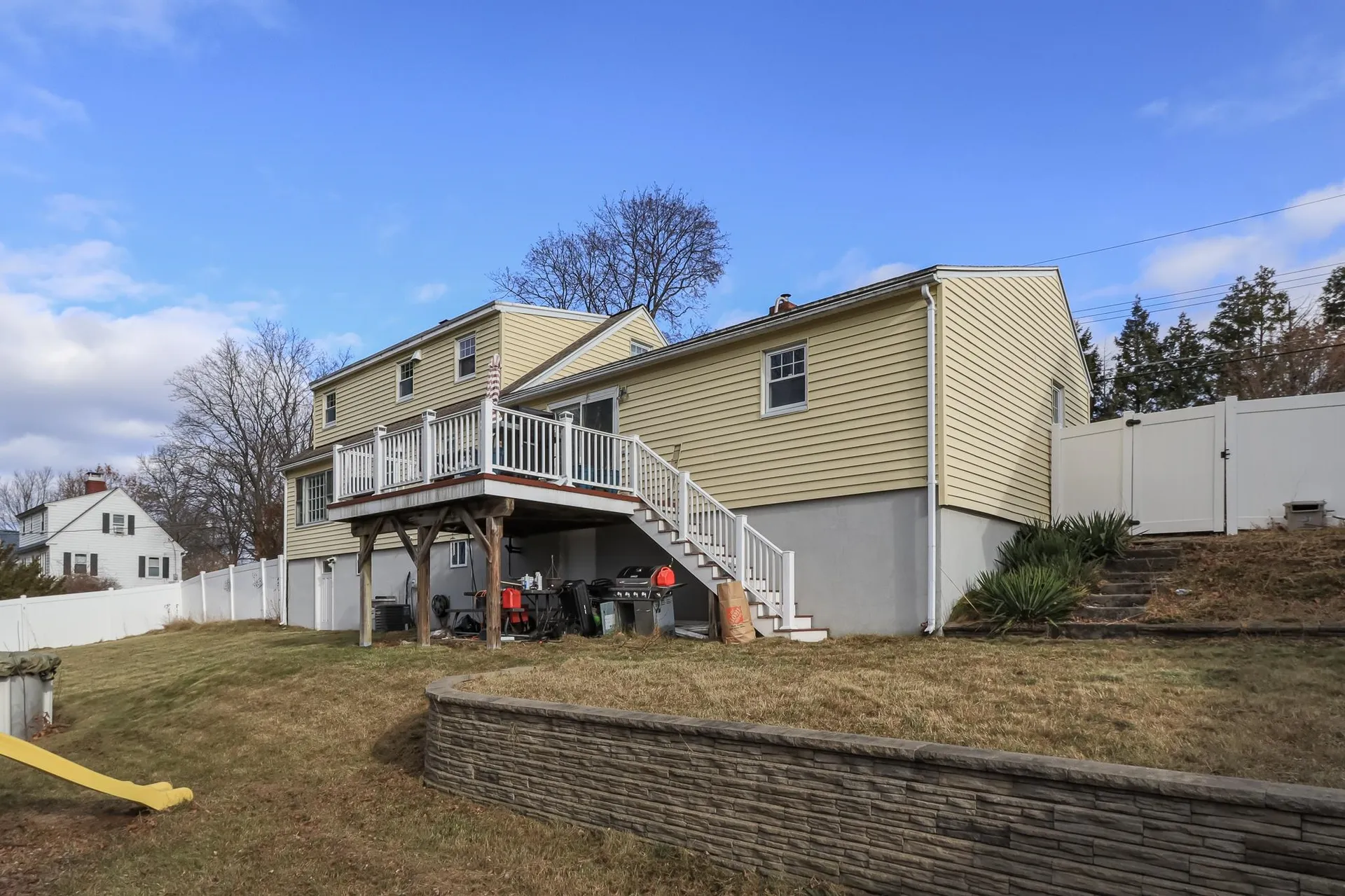 10 Burnside Street Nashua NH 03064-1519