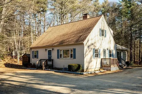 23 Allens Avenue Lee NH 03861