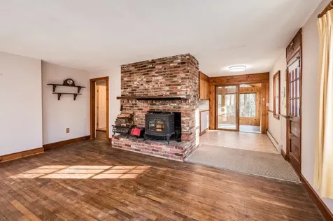 23 Allens Avenue Lee NH 03861