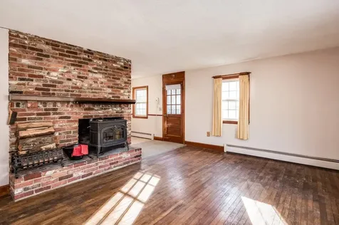 23 Allens Avenue Lee NH 03861