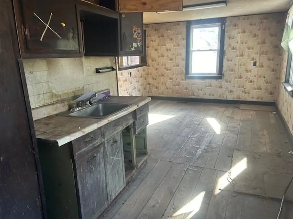 57 Ashuelot Street Winchester NH 03470