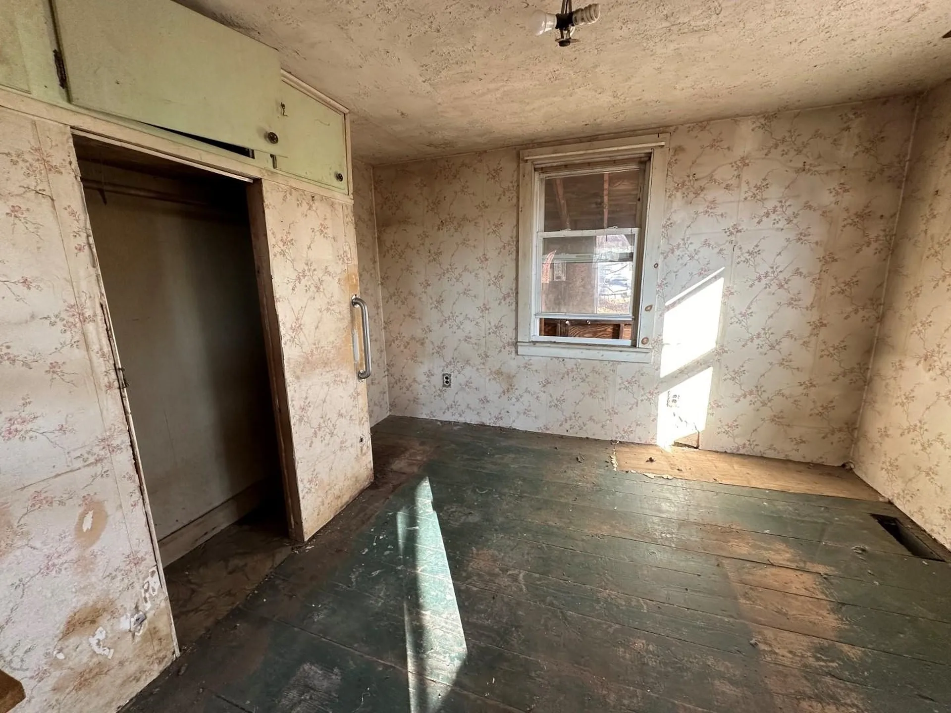 57 Ashuelot Street Winchester NH 03470