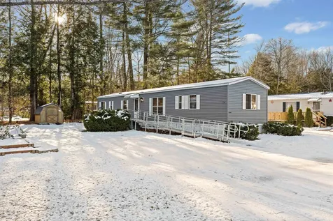 344 Old Lake Shore Road Gilford NH 03249