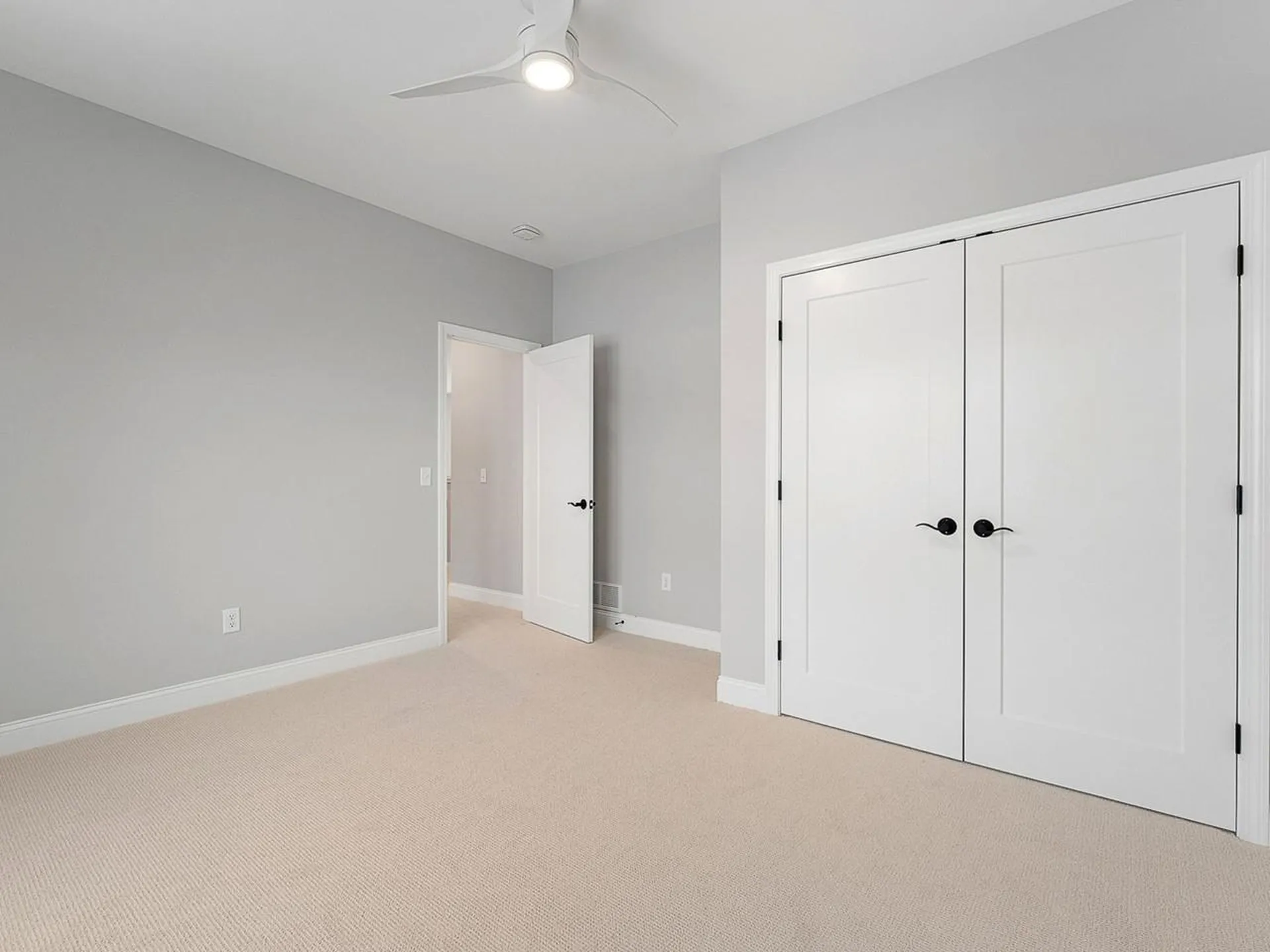 29 Barn Road South Burlington VT 05403