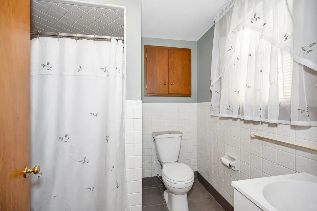 46 Lake Street Nashua NH 03060