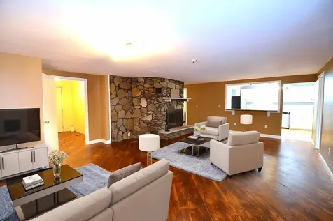 657 Long Shores Drive Barrington NH 03825