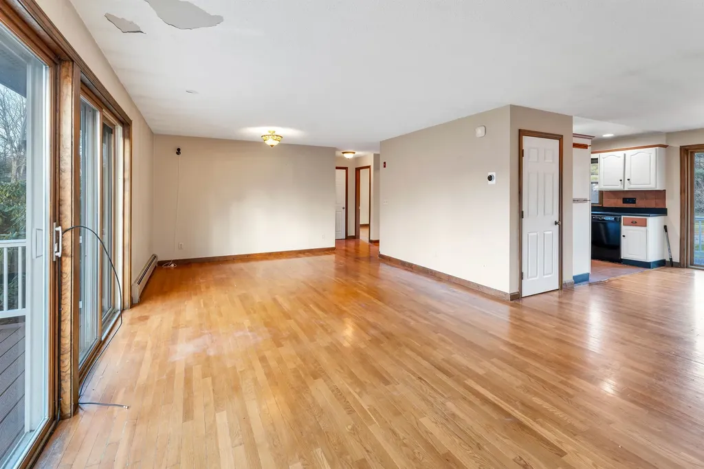 49 Whitten Neck Road Wolfeboro NH 03894