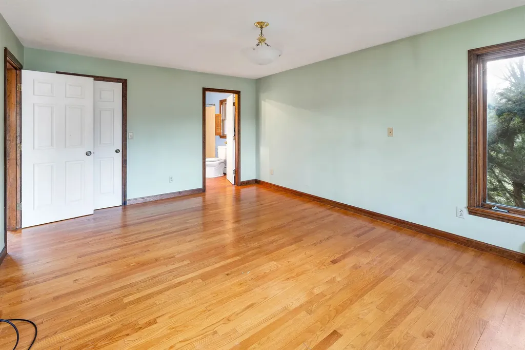 49 Whitten Neck Road Wolfeboro NH 03894