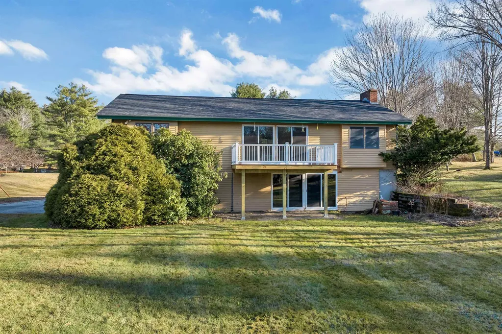 49 Whitten Neck Road Wolfeboro NH 03894