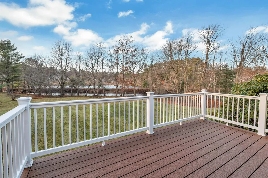 49 Whitten Neck Road Wolfeboro NH 03894