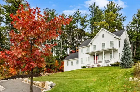 222 Scenic Drive Manchester NH 03104