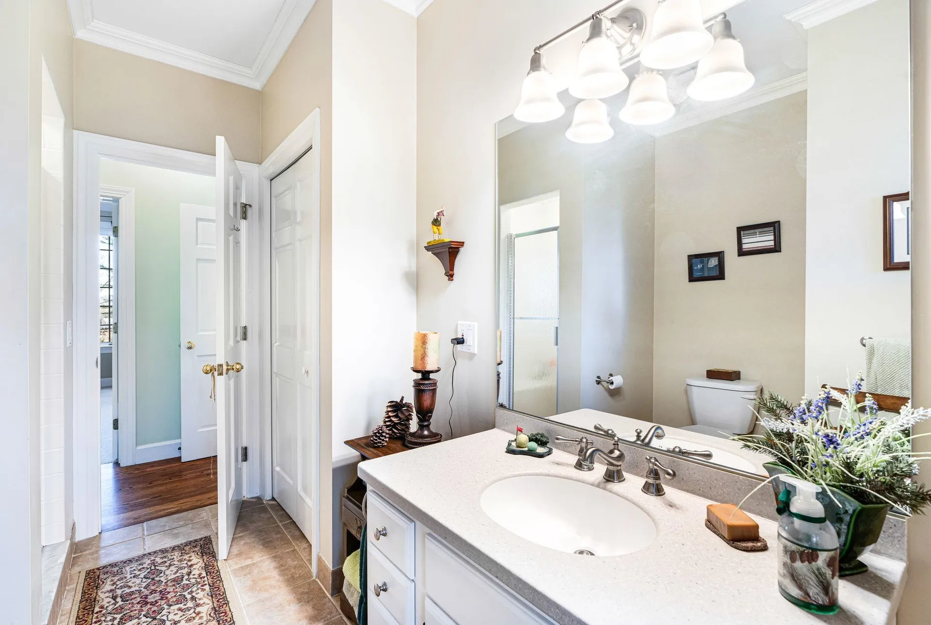 10 Fairbanks Turn Road Hartford VT 05059