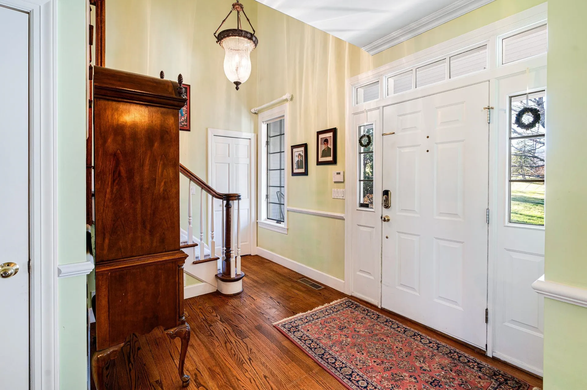 10 Fairbanks Turn Road Hartford VT 05059