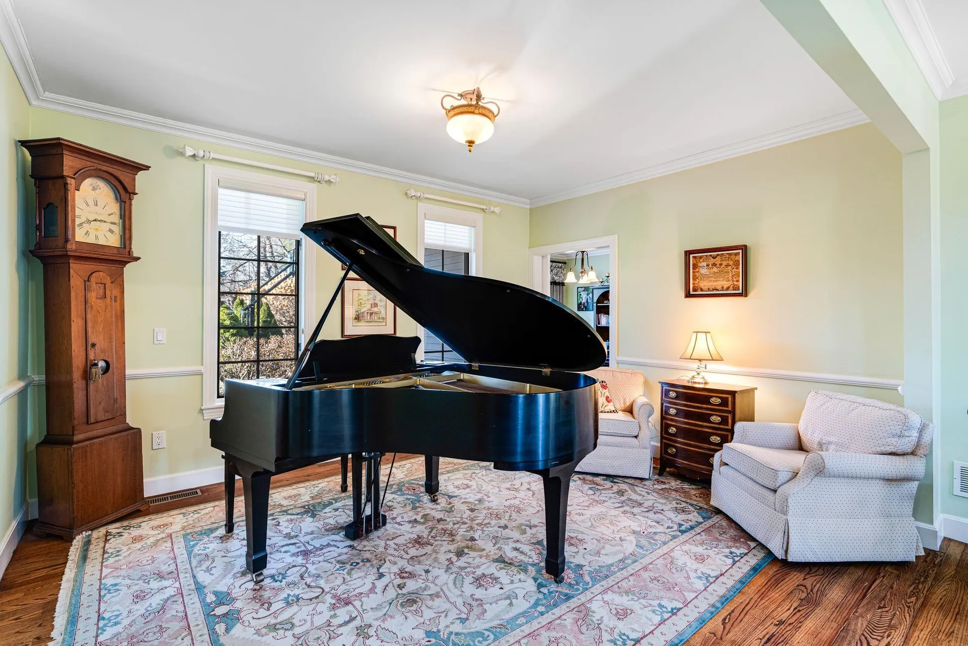 10 Fairbanks Turn Road Hartford VT 05059