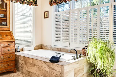 10 Fairbanks Turn Road Hartford VT 05059